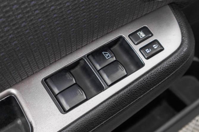 Nissan Tiida I Рестайлинг с пробегом 2010 года, цена 779 000 рублей, 240000 км, седан, Автокод Объявления