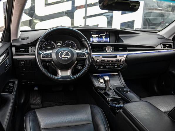 Lexus ES VI Рестайлинг с пробегом 2016 года, цена 2 239 000 рублей, 202016 км, седан, Автокод Объявления
