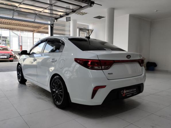 Kia Rio IV с пробегом 2018 года, цена 1 350 000 рублей, 188668 км, седан, Автокод Объявления