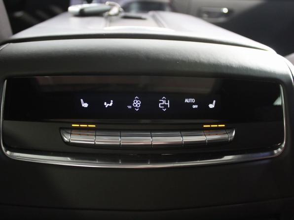 Cadillac Escalade V с пробегом 2022 года, цена 10 950 000 рублей, 70101 км, внедорожник, Автокод Объявления