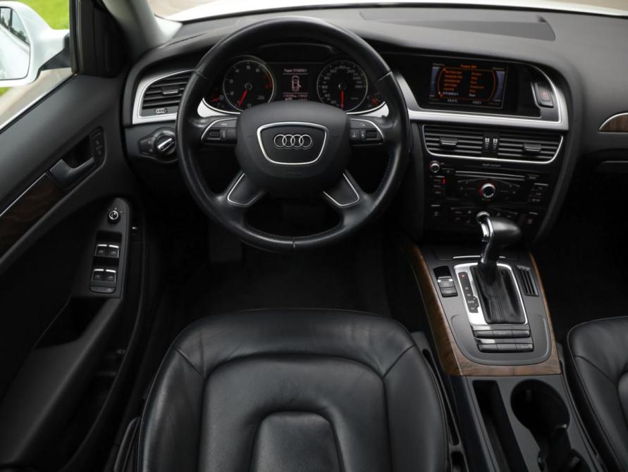 Audi A4 IV (B8) Рестайлинг Санкт-Петербург  - изображение 13