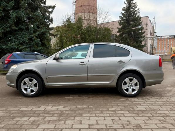 Skoda Octavia II (A5) Рестайлинг с пробегом 2011 года, цена 749 000 рублей, 143000 км, лифтбек, Автокод Объявления