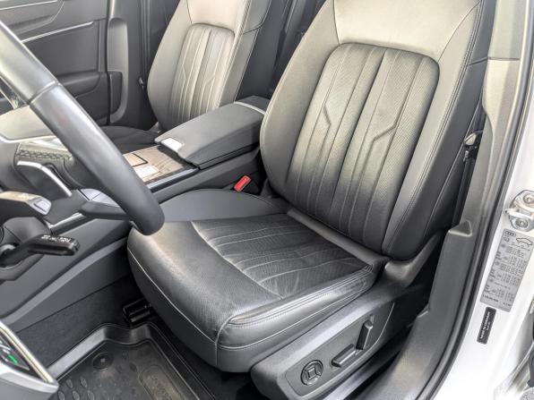Audi A6 V (C8) с пробегом 2022 года, цена 4 264 000 рублей, 99756 км, седан, Автокод Объявления