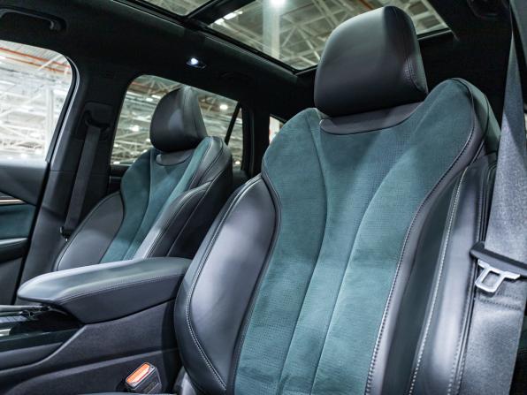 Geely Monjaro I с пробегом 2023 года, цена 3 099 000 рублей, 56325 км, внедорожник, Автокод Объявления