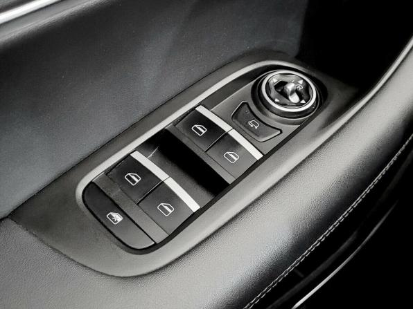 Chery Tiggo 7 Pro I с пробегом 2023 года, цена 1 290 000 рублей, 128959 км, внедорожник, Автокод Объявления