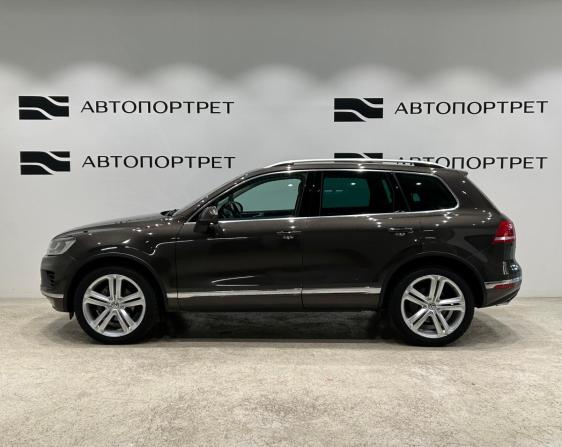 Volkswagen Touareg II Рестайлинг с пробегом 2015 года, цена 2 999 000 рублей, 156568 км, внедорожник, Автокод Объявления