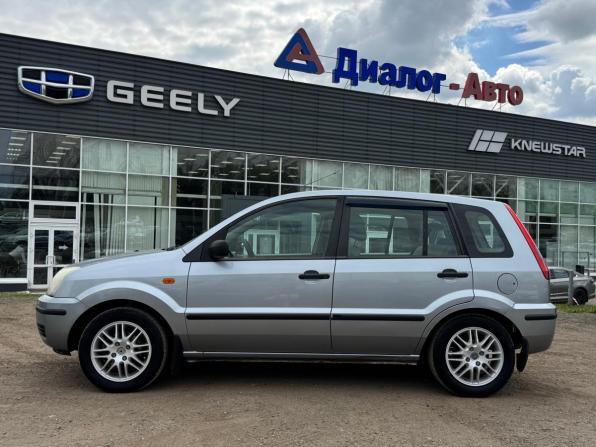 Ford Fusion I с пробегом 2005 года, цена 230 000 рублей, 324542 км, хэтчбек, Автокод Объявления