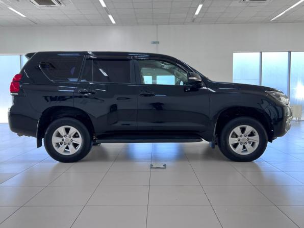 Toyota Land Cruiser Prado 150 Series Рестайлинг 2 с пробегом 2019 года, цена 4 995 000 рублей, 104000 км, внедорожник, Автокод Объявления