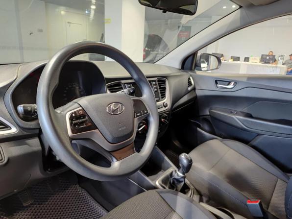 Hyundai Solaris II с пробегом 2018 года, цена 1 034 000 рублей, 151957 км, седан, Автокод Объявления