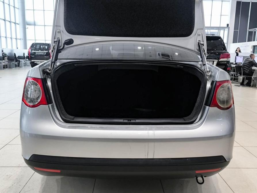Volkswagen Jetta V Казань  - изображение 12