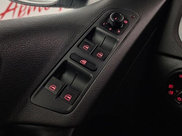 Volkswagen Tiguan I Рестайлинг с пробегом 2015 года, цена 1 289 000 рублей, 155216 км, внедорожник, Автокод Объявления