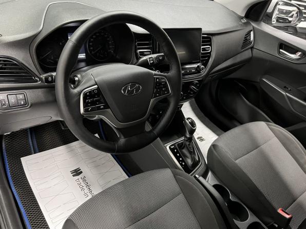 Hyundai Solaris II Рестайлинг с пробегом 2021 года, цена 1 440 000 рублей, 117698 км, седан, Автокод Объявления