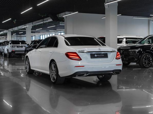 Mercedes-Benz E-Класс V (W213 S213 C238) с пробегом 2018 года, цена 3 300 000 рублей, 144017 км, седан, Автокод Объявления