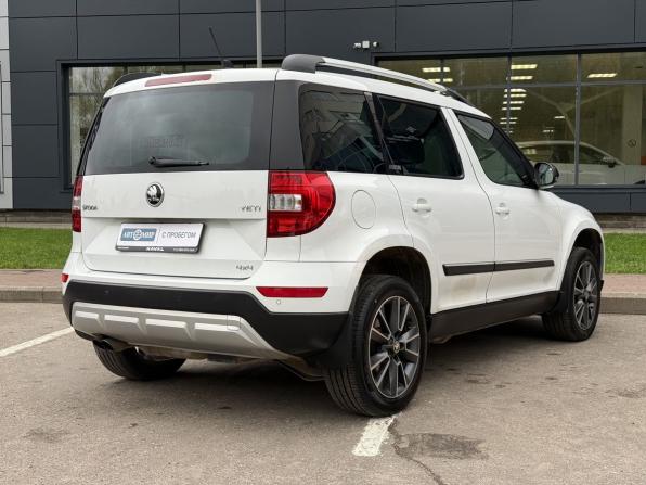 Skoda Yeti I Рестайлинг с пробегом 2017 года, цена 1 179 000 рублей, 253013 км, внедорожник, Автокод Объявления