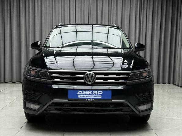 Volkswagen Tiguan II с пробегом 2018 года, цена 2 649 000 рублей, 168973 км, внедорожник, Автокод Объявления