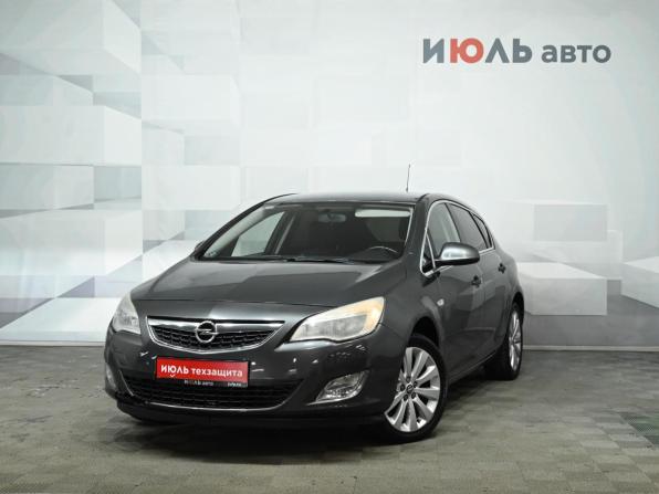 Opel Astra J