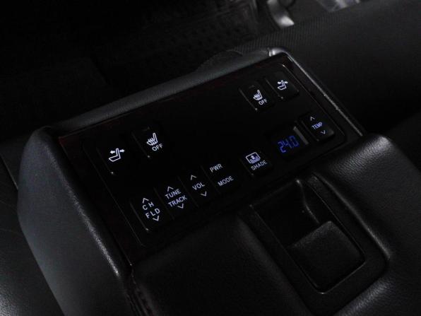 Toyota Camry VII (XV50) Рестайлинг с пробегом 2016 года, цена 2 390 000 рублей, 248621 км, седан, Автокод Объявления