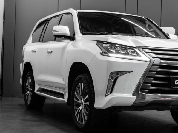 Lexus LX III Рестайлинг 2 с пробегом 2019 года, цена 9 000 000 рублей, 161283 км, внедорожник, Автокод Объявления