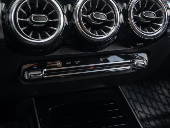 Mercedes-Benz GLB I (X247) с пробегом 2021 года, цена 3 870 000 рублей, 69178 км, внедорожник, Автокод Объявления