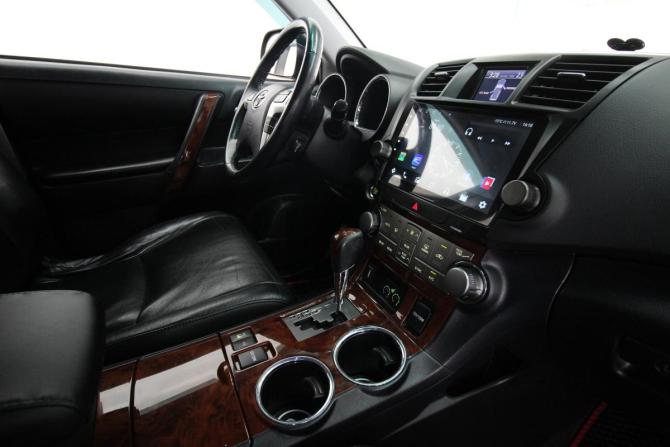 Toyota Highlander II (XU40) Рестайлинг с пробегом 2011 года, цена 2 070 000 рублей, 243361 км, внедорожник, Автокод Объявления
