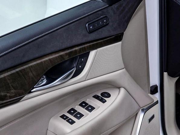 Cadillac Escalade IV с пробегом 2020 года, цена 6 600 000 рублей, 65696 км, внедорожник, Автокод Объявления