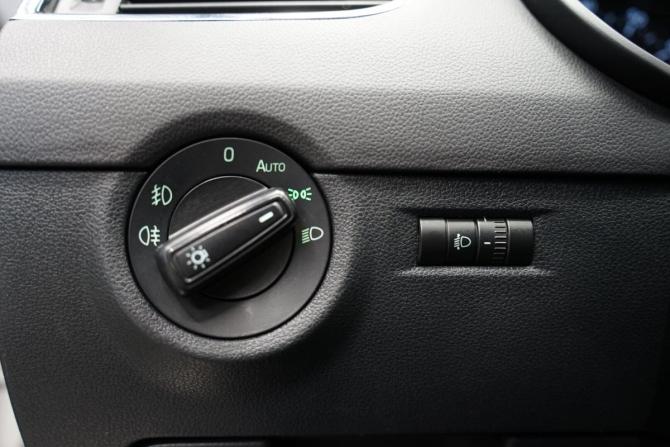 Skoda Octavia III (A7) с пробегом 2014 года, цена 1 290 000 рублей, 256800 км, лифтбек, Автокод Объявления