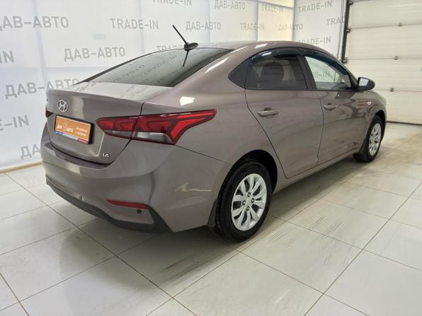 Hyundai Solaris II с пробегом 2018 года, цена 1 350 000 рублей, 102000 км, седан, Автокод Объявления