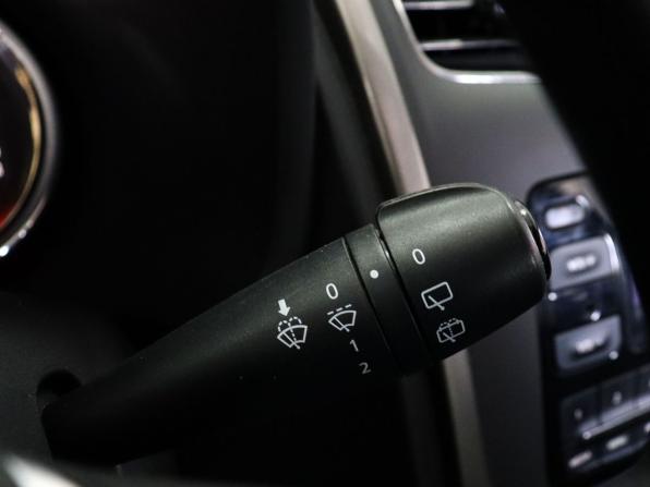 Renault Sandero II Рестайлинг с пробегом 2019 года, цена 1 149 000 рублей, 131000 км, хэтчбек, Автокод Объявления