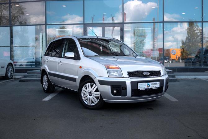 Ford Fusion I Рестайлинг с пробегом 2008 года, цена 379 900 рублей, 214810 км, хэтчбек, Автокод Объявления