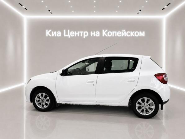 Renault Sandero II с пробегом 2017 года, цена 645 000 рублей, 170115 км, хэтчбек, Автокод Объявления