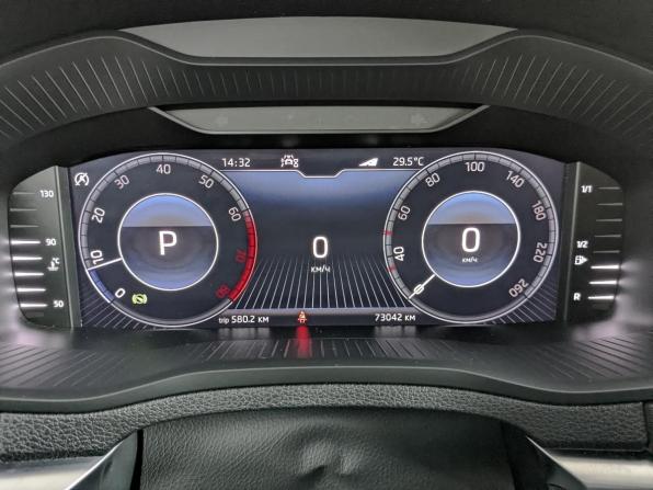 Skoda Karoq I с пробегом 2021 года, цена 2 600 000 рублей, 73042 км, внедорожник, Автокод Объявления
