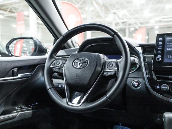 Toyota Camry VIII (XV70) Рестайлинг с пробегом 2021 года, цена 3 199 700 рублей, 126611 км, седан, Автокод Объявления