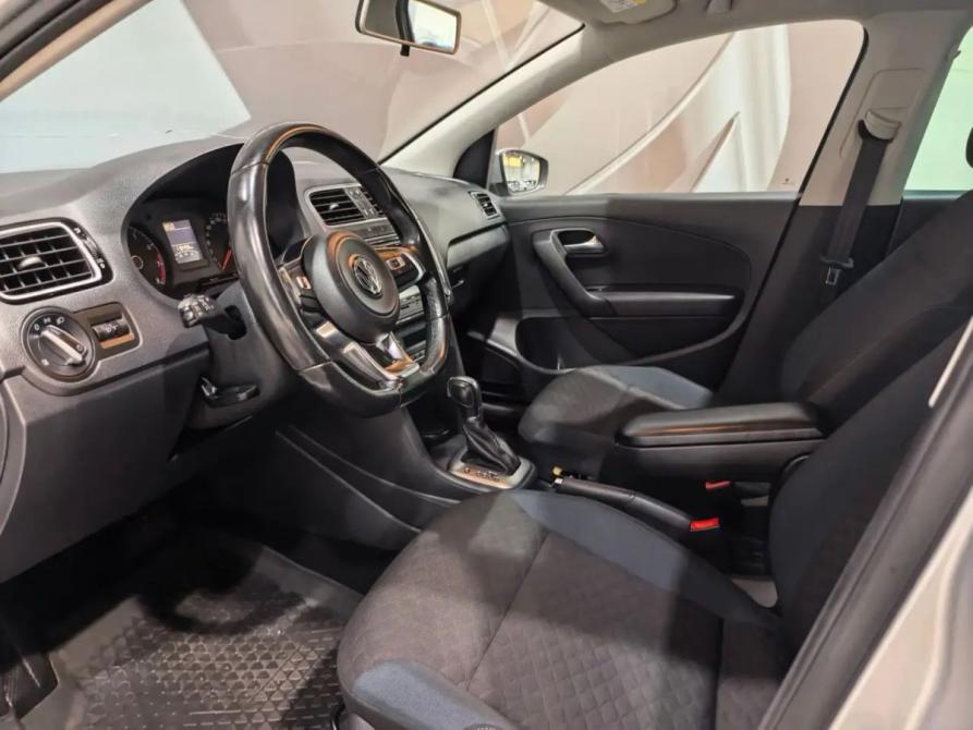 Volkswagen Polo V Рестайлинг Пермь  - изображение 10