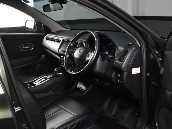 Honda Vezel I с пробегом 2014 года, цена 1 399 995 рублей, 158896 км, внедорожник, Автокод Объявления