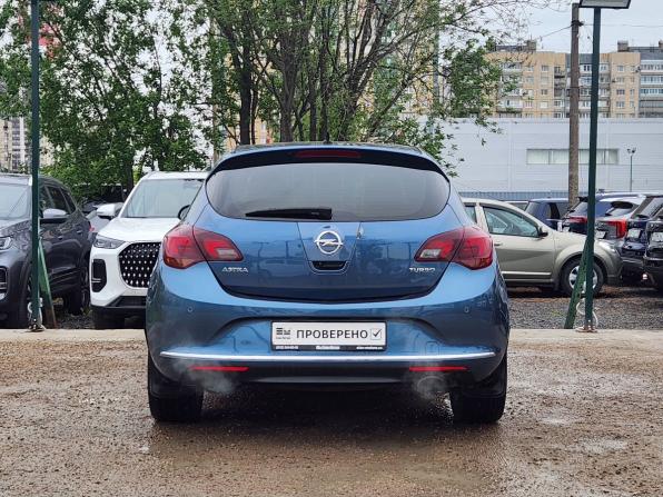 Opel Astra J Рестайлинг с пробегом 2013 года, цена 659 000 рублей, 212000 км, хэтчбек, Автокод Объявления