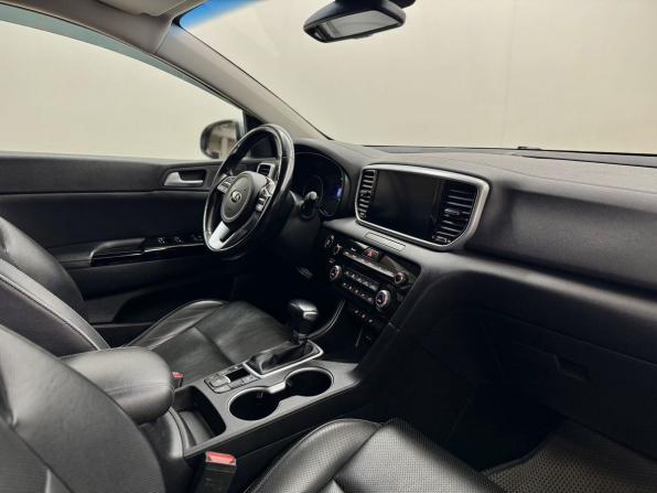 Kia Sportage IV Рестайлинг с пробегом 2021 года, цена 2 700 000 рублей, 89754 км, внедорожник, Автокод Объявления