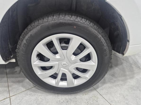 Renault Logan II Рестайлинг с пробегом 2022 года, цена 1 060 000 рублей, 82293 км, седан, Автокод Объявления