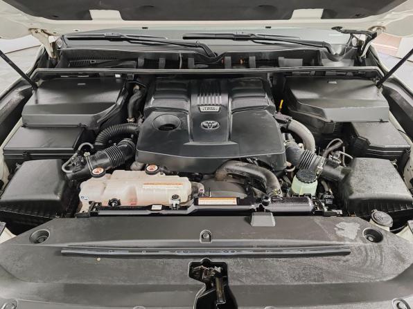 Toyota Land Cruiser 300 Series с пробегом 2022 года, цена 8 999 000 рублей, 104712 км, внедорожник, Автокод Объявления