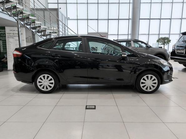 Ford Fiesta Mk6 Рестайлинг с пробегом 2015 года, цена 650 000 рублей, 179528 км, седан, Автокод Объявления