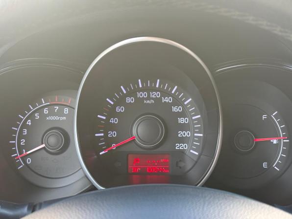 Kia Rio III Рестайлинг с пробегом 2015 года, цена 1 025 000 рублей, 160000 км, седан, Автокод Объявления