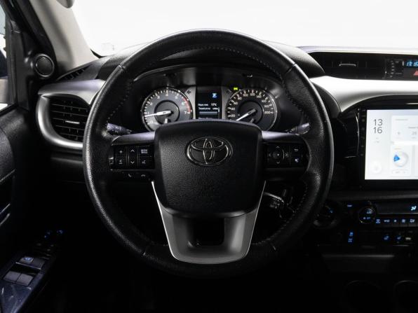 Toyota Hilux VIII Рестайлинг 2 с пробегом 2021 года, цена 5 100 000 рублей, 73010 км, пикап, Автокод Объявления