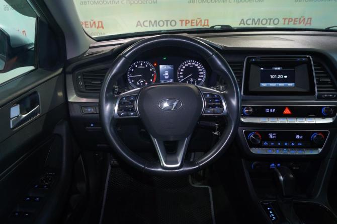 Hyundai Sonata VII (LF) Рестайлинг с пробегом 2017 года, цена 1 739 000 рублей, 104000 км, седан, Автокод Объявления
