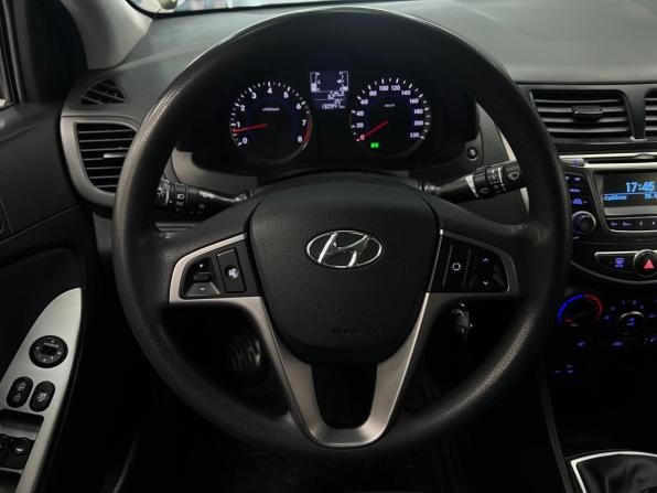 Hyundai Solaris I Рестайлинг с пробегом 2016 года, цена 930 000 рублей, 130930 км, седан, Автокод Объявления