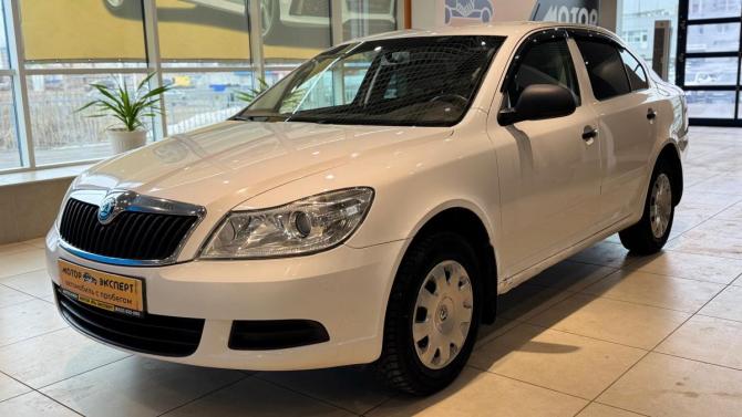 Skoda Octavia II (A5) Рестайлинг с пробегом 2012 года, цена 680 000 рублей, 240810 км, лифтбек, Автокод Объявления