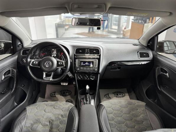 Volkswagen Polo V Рестайлинг с пробегом 2019 года, цена 1 259 000 рублей, 110010 км, седан, Автокод Объявления