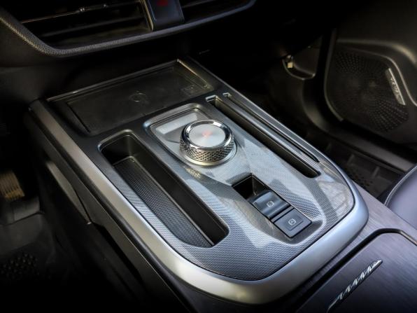 Haval Jolion I с пробегом 2022 года, цена 1 650 000 рублей, 61600 км, внедорожник, Автокод Объявления