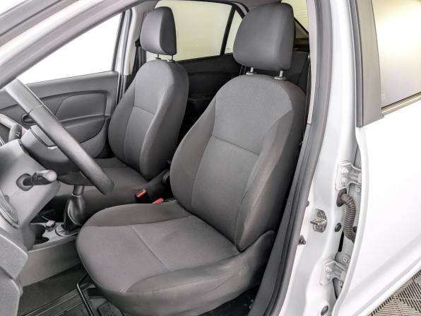Renault Logan II с пробегом 2018 года, цена 870 000 рублей, 85446 км, седан, Автокод Объявления