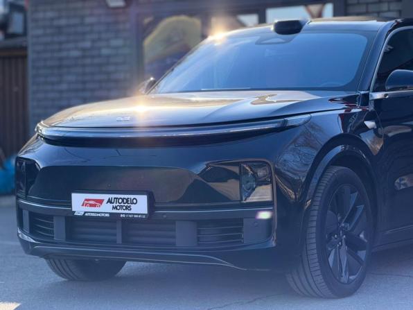 Li Auto (Lixiang) L9 I с пробегом 2024 года, цена 6 990 000 рублей, 9700 км, внедорожник, Автокод Объявления