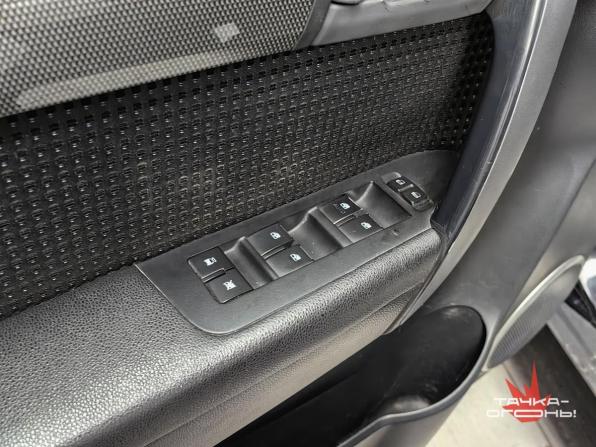 Chevrolet Captiva I Рестайлинг с пробегом 2012 года, цена 1 250 000 рублей, 165000 км, внедорожник, Автокод Объявления