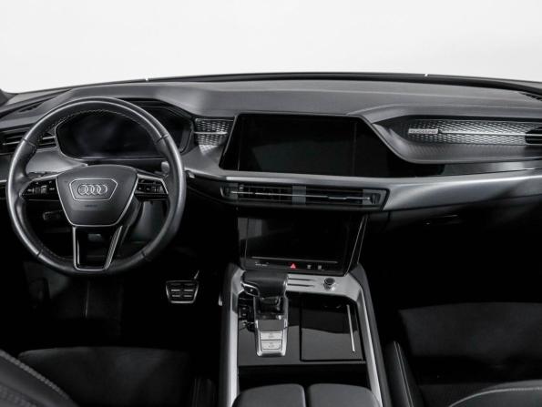 Audi Q6 с пробегом 2023 года, цена 6 600 000 рублей, 54344 км, внедорожник, Автокод Объявления